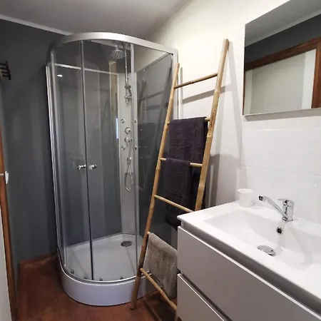 Appartement 8 *